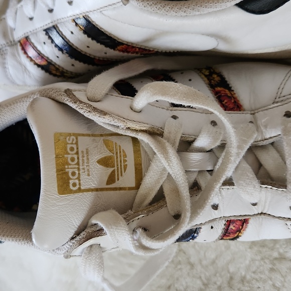 50% Off Adidas Superstart Women's Sneakers Size 6.5 - Picture 5 of 8